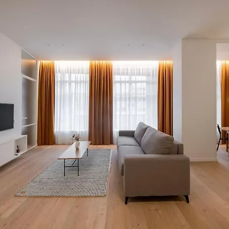 Downtown Getaway Apartments By Prime Rentals I Kaunas Exterior photo