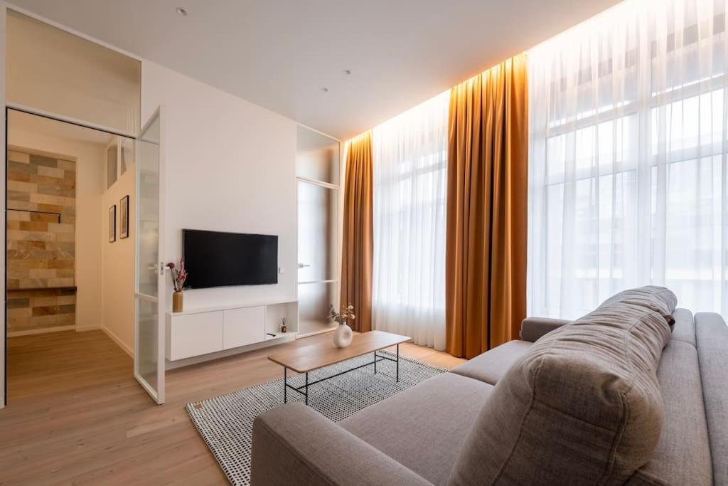 Downtown Getaway By Prime I Huoneisto Kaunas
