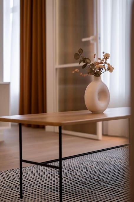 Downtown Getaway By Prime I Kaunas